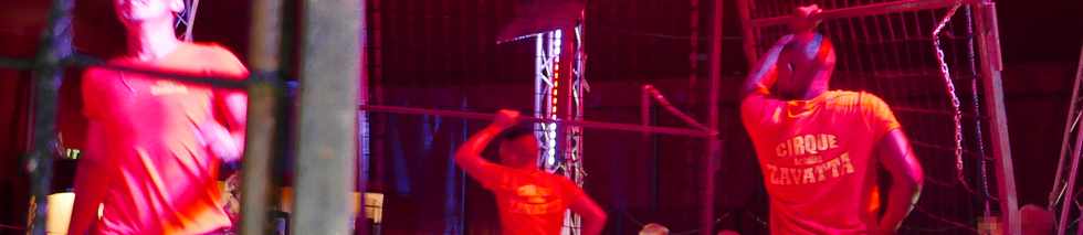 14 avril 2017 - St-Pierre - Cirque Achille Zavatta - Dmontage de la cage des fauves