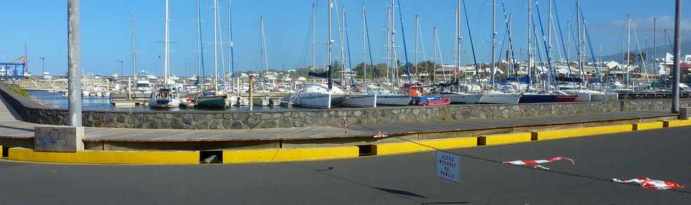 21 aot 2013 - St-Pierre - Houle - port