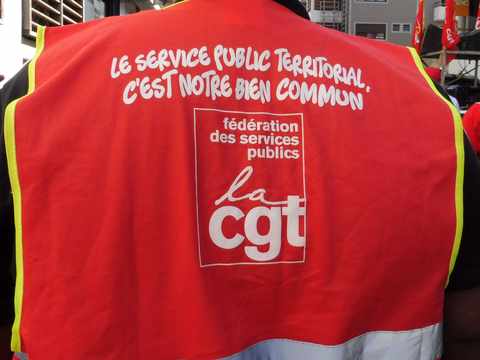 19 mars 2019 - St-Pierre - Dfil de l'intersyndicale CGTR-FO-FSU-SAIPER et retraits de la fonction publique